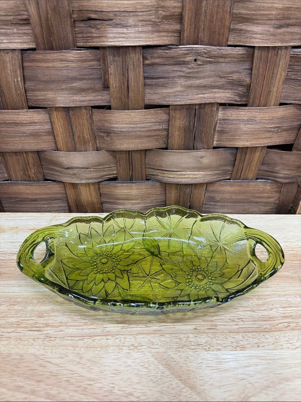 Green Pressed Glass Floral Serving Dish with Handles - Picture 1 of 2
